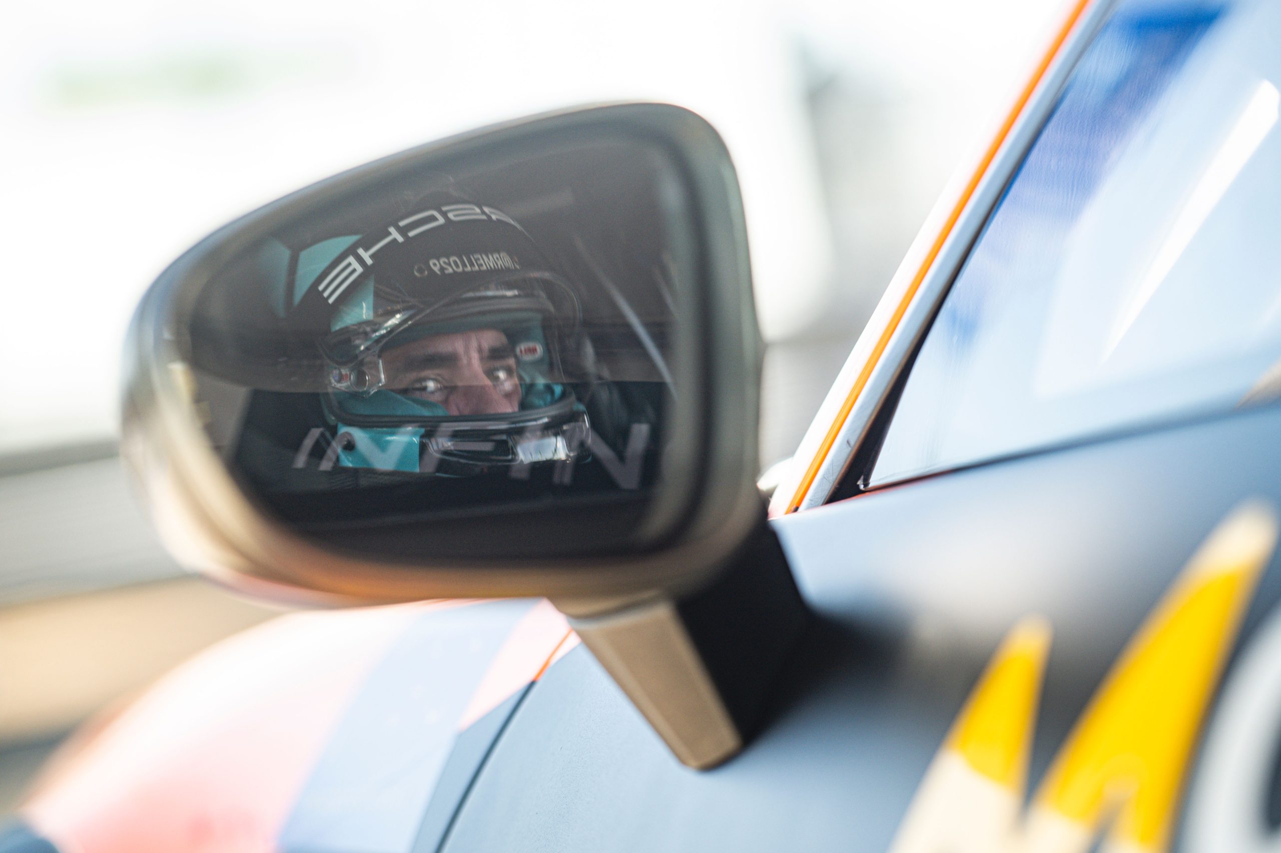 tomar decisões rapidas automobilismo